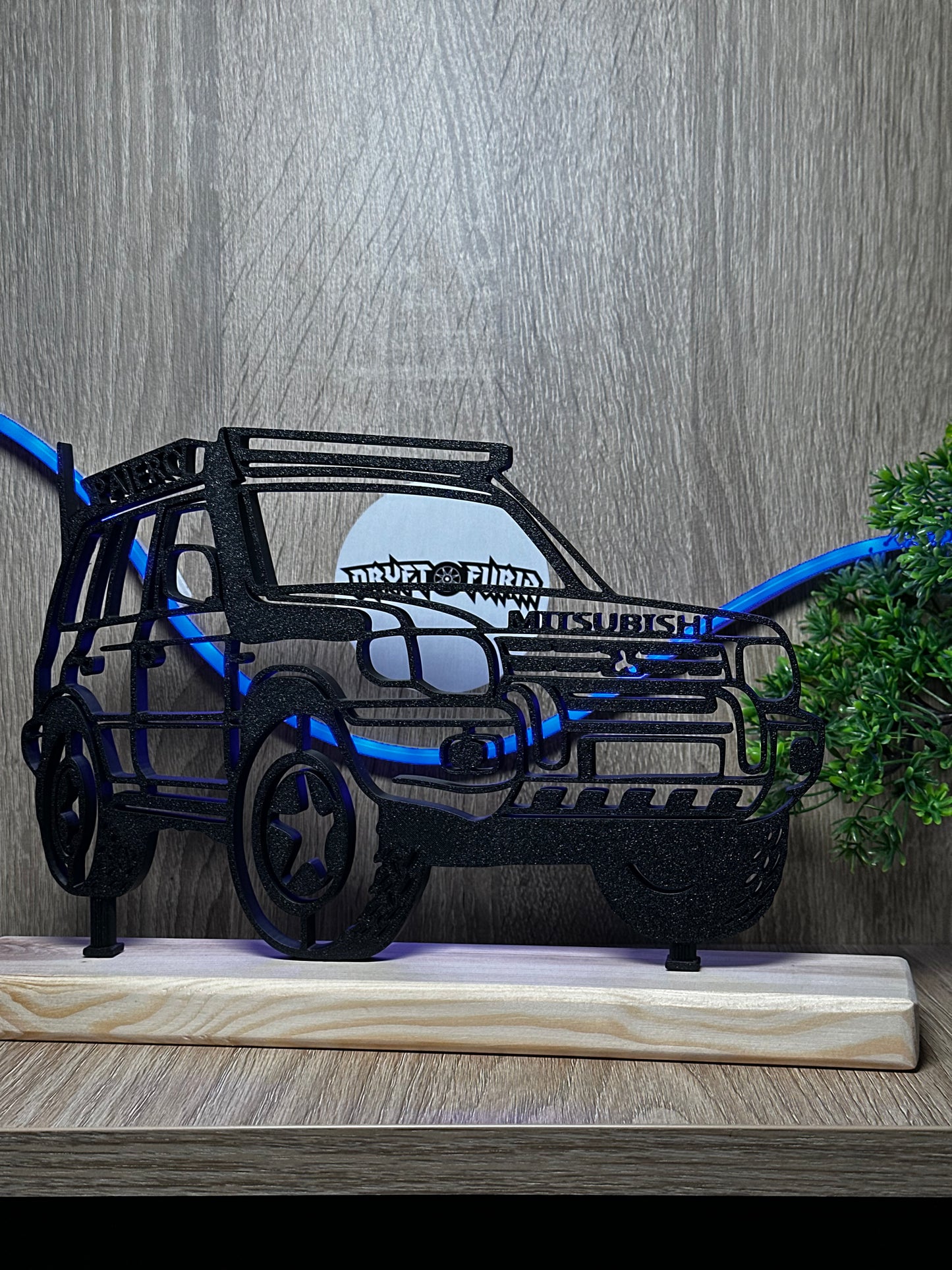 Statuetka z Twoim Samochodem/Motocyklem i nie tylko – Unikalna i Personalizowana